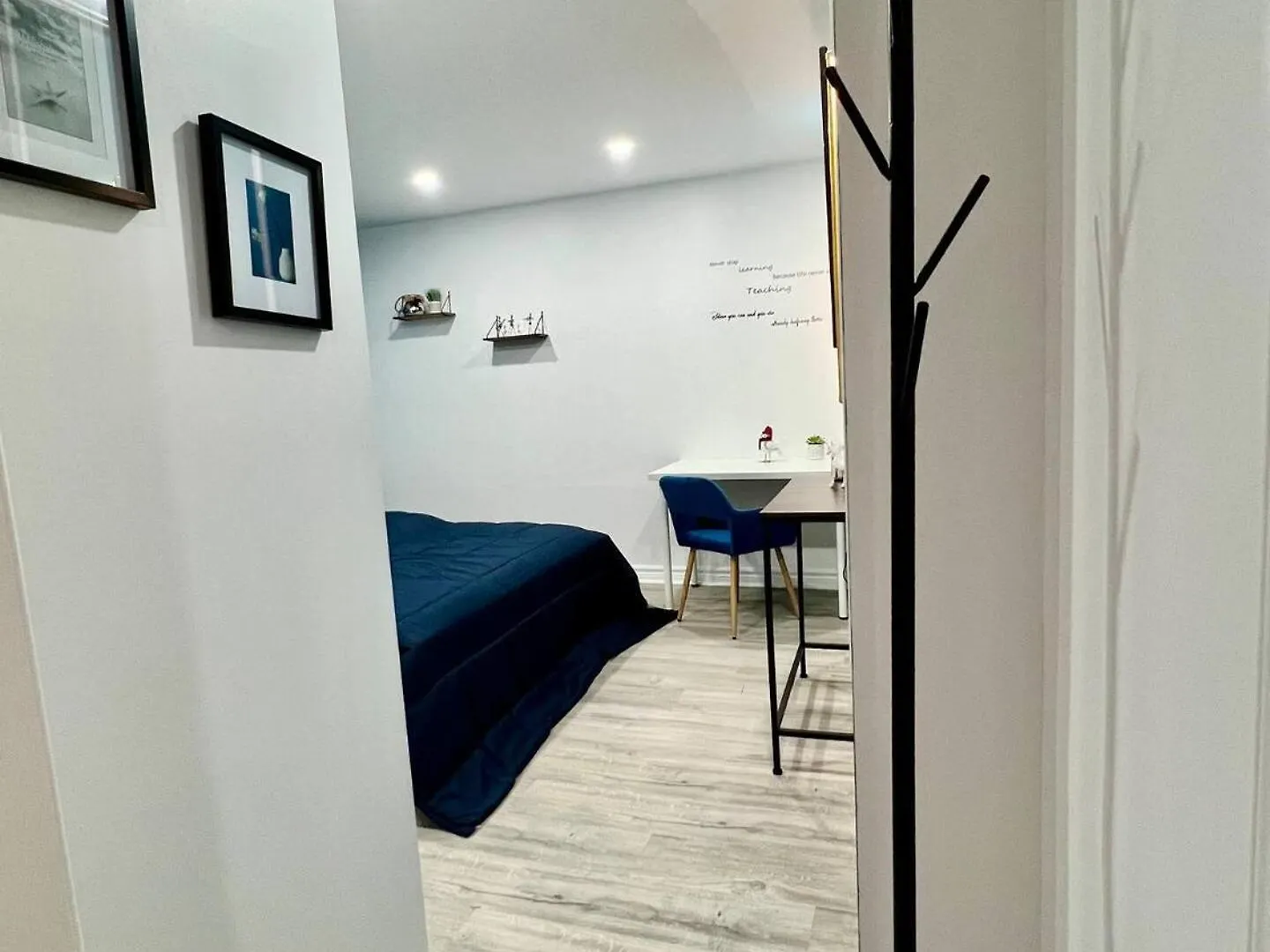 K8 Room Near Airport Mississauga Holiday home